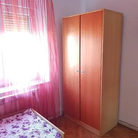 Apartman Ana *